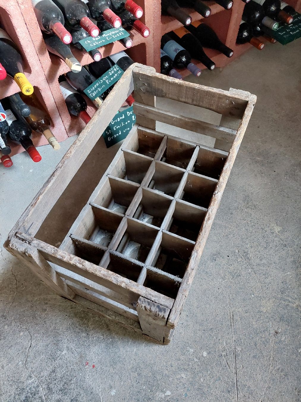 Altro: Caisse à vin en bois Nicolas – Usato da Grandvaux venduto da Larocheturpin 1