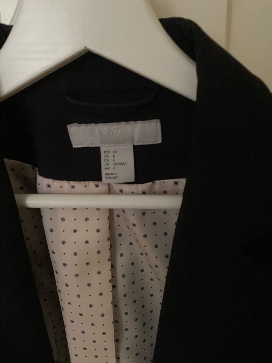 H&M Anzüge & Kostüme: Damen Blazer H&M schwarz – Gebraucht aus Zürich von yae56 1