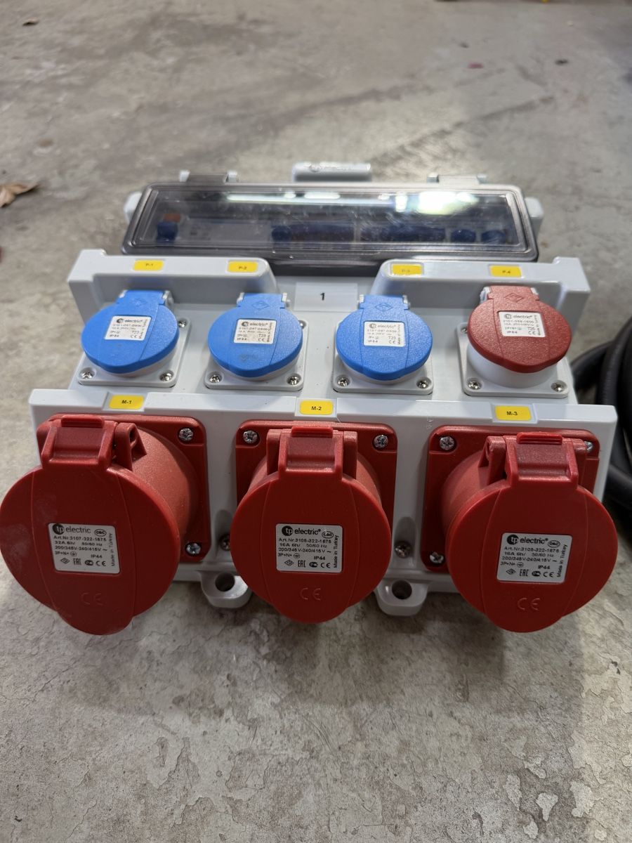 Elettrotecnica: TP Electric Stromverteiler IP44 – Usato da Beckenried venduto da chef3945 2