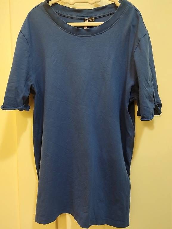 T-Shirts: 6 Shirts Grösse XS/S – Gebraucht aus Bern von BoogiewoogieX 1
