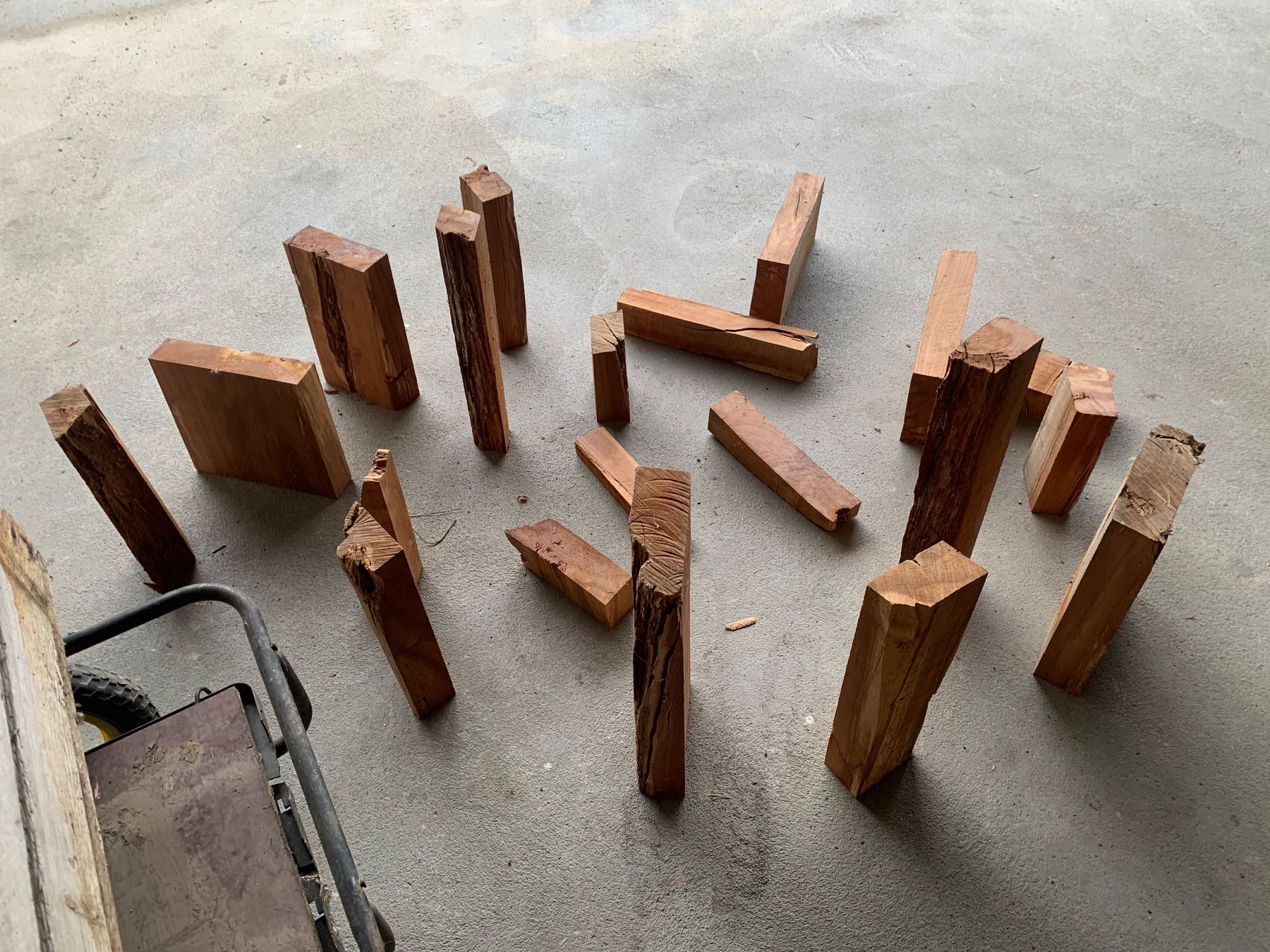 Articoli in legno: Zwetschenholz – Usato da Lustdorf venduto da Monokell 4