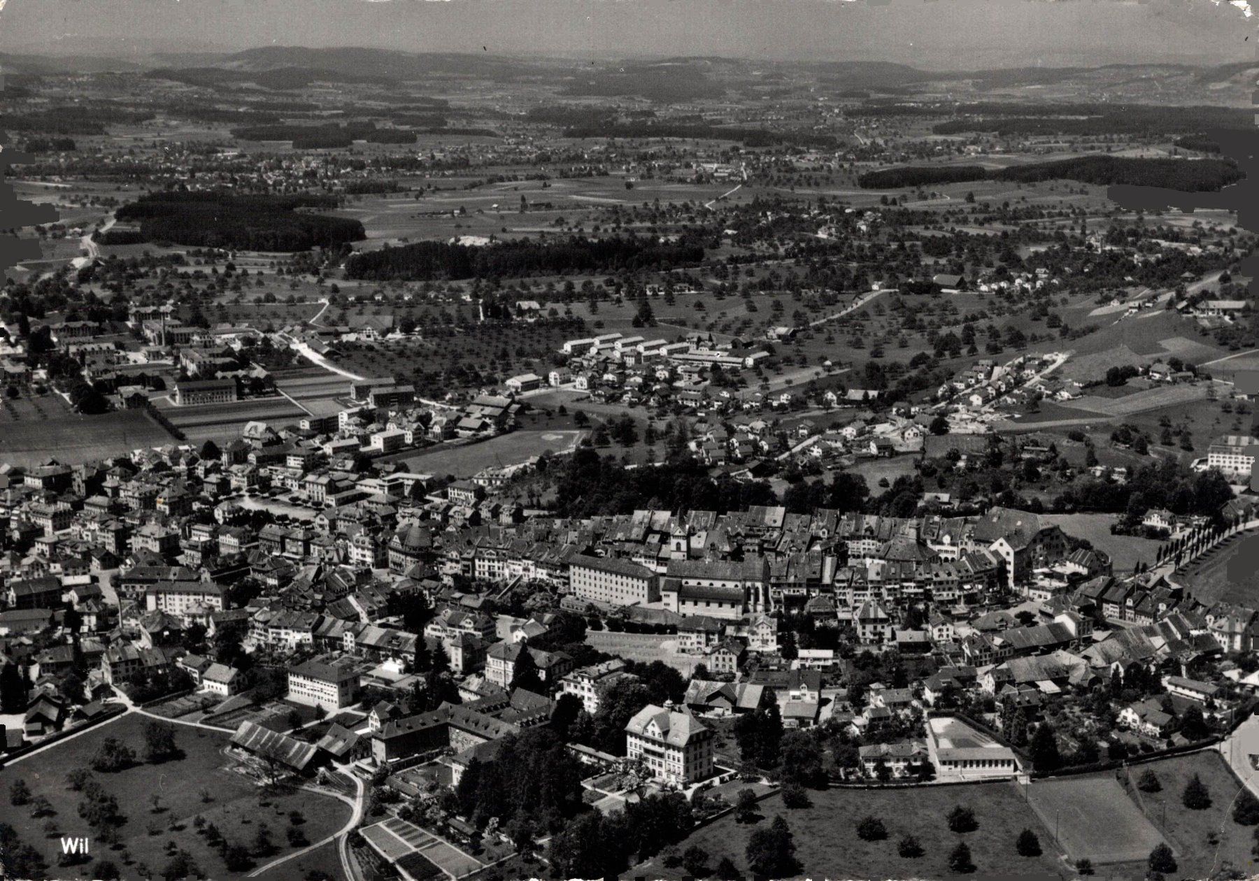 Cartoline postali: Flugaufnahme Wil – Usato da Bronschhofen venduto da Astore