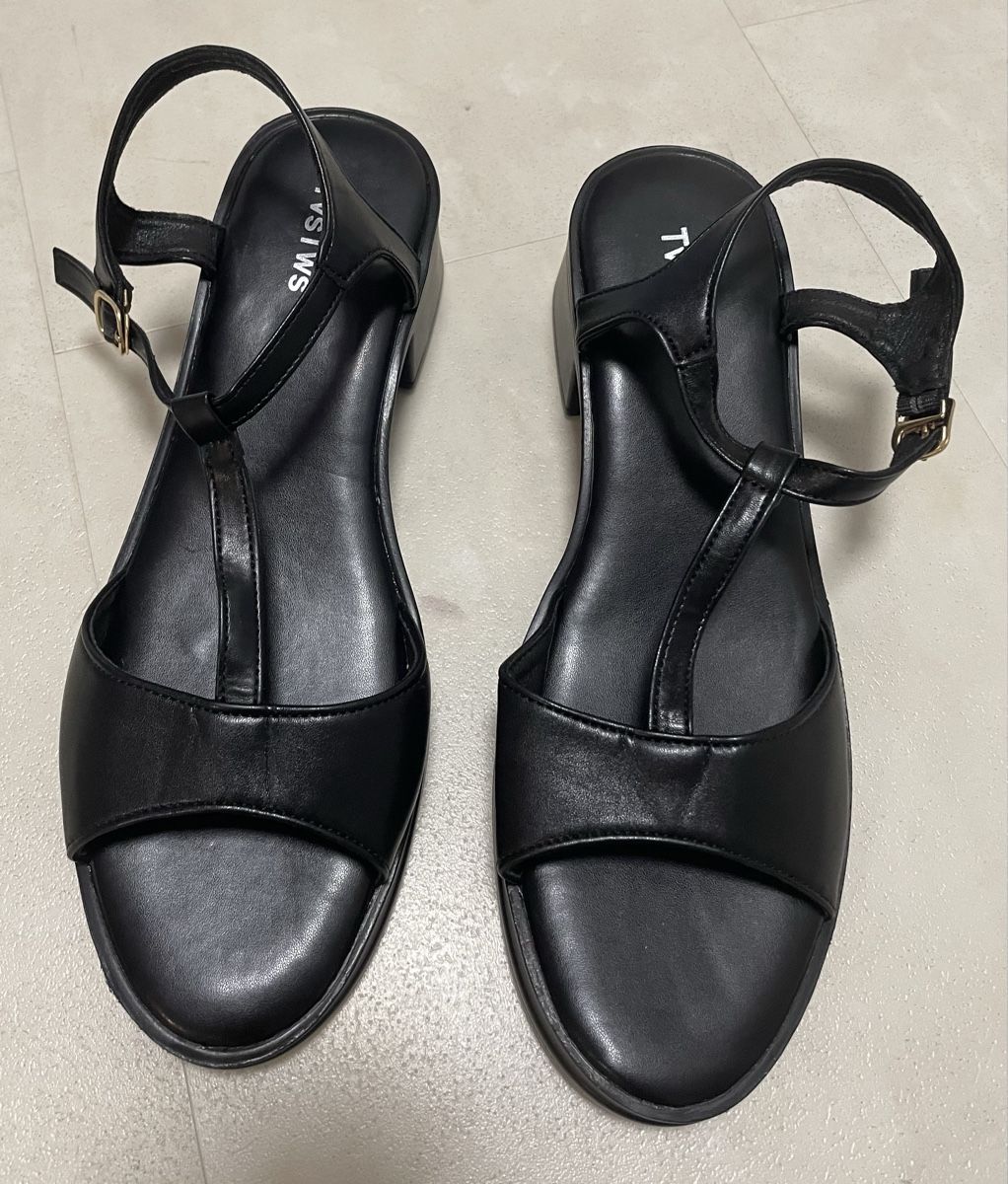 Chaussures femmes: Sandale – Neuf (Voir description) à Gossau ZH par Lavinia07