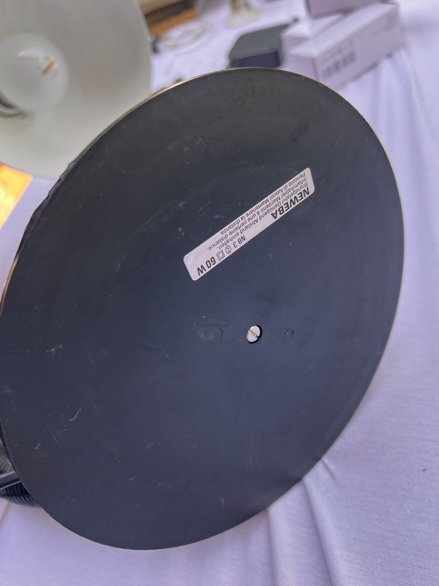 Lampade: NEWEBA Lampe (38) – Usato da Glattfelden venduto da maa_qcj8 2