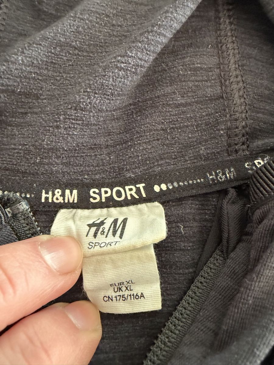 Kleiderpakete: Sport Oberteile – Gebraucht aus Breitenbach von tinkerbell25 4