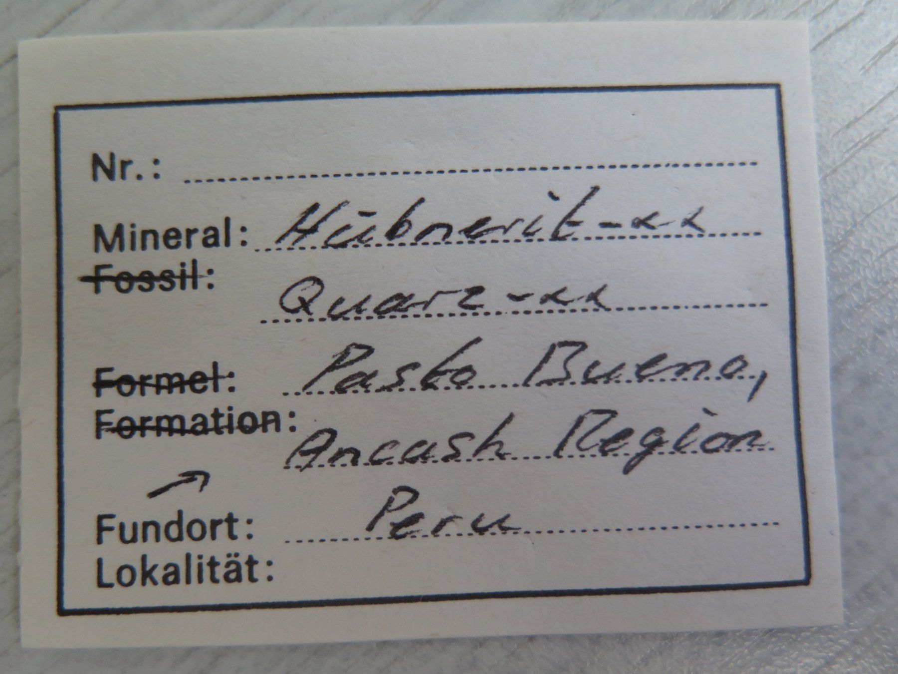 Minerali & Pietre curative: Quarz mit Hübnerit 463 gr. von Peru – Usato da Schaffhausen venduto da Yamakana51L8736OQ8 9