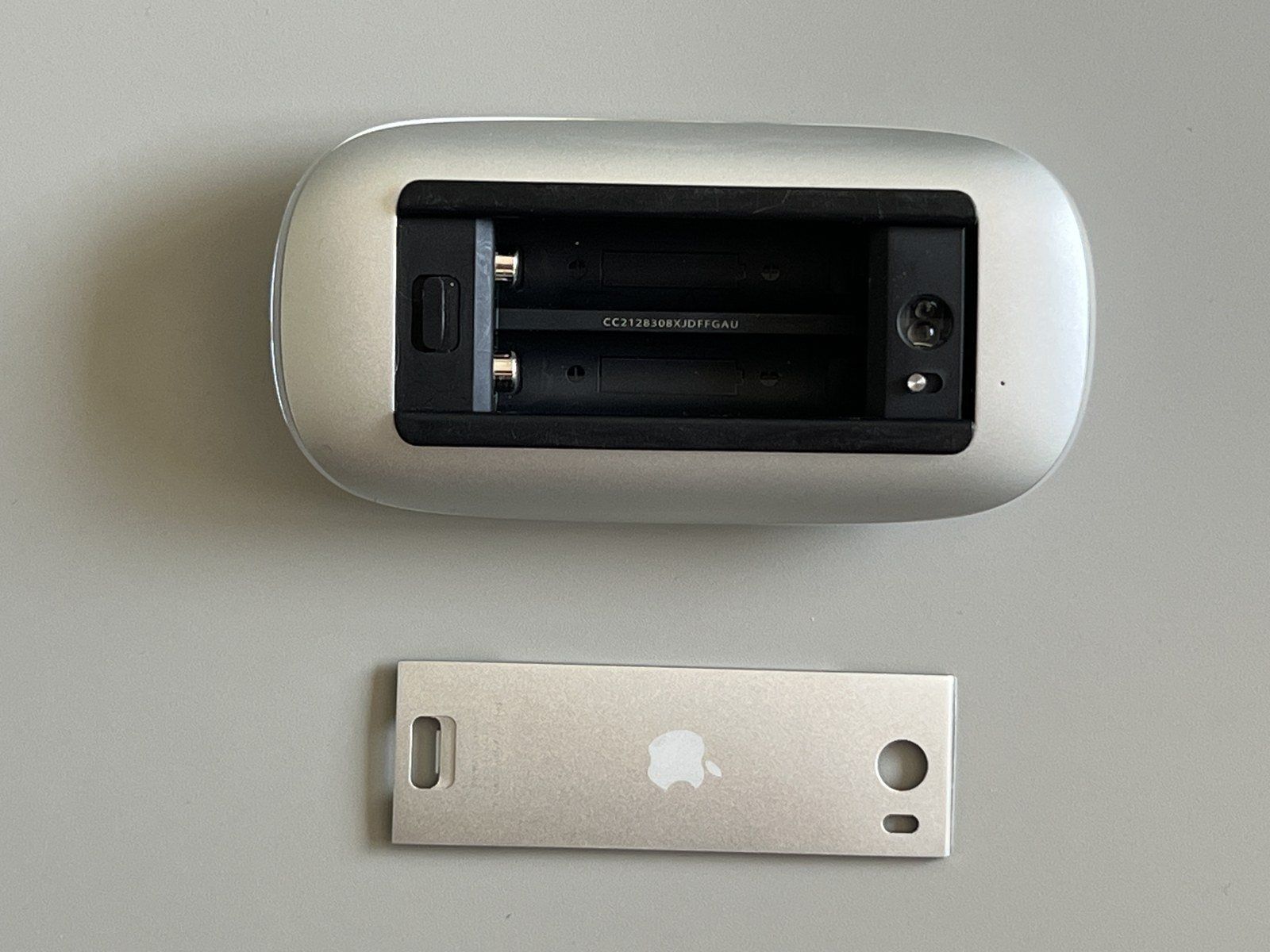 Apple Mouse: Apple Magic Mouse A1296 MB829 Bluetooth mit Originalbox – Usato da Zürich venduto da Kollege7 2
