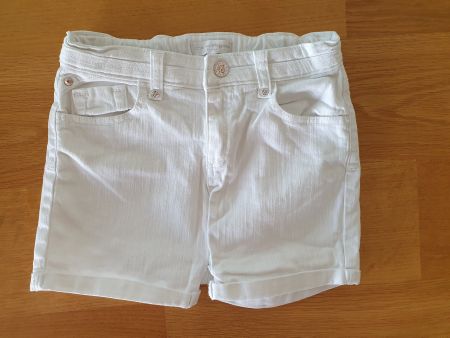 Shorts weiss Gr. 152