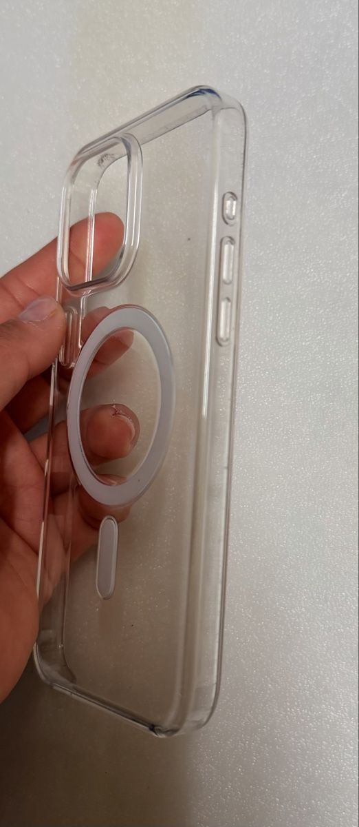 Apple Covers & Schutzfolien: iPhone 15 Pro Max Clear Case Magsafe – Gebraucht aus Allschwil von KYJS 1