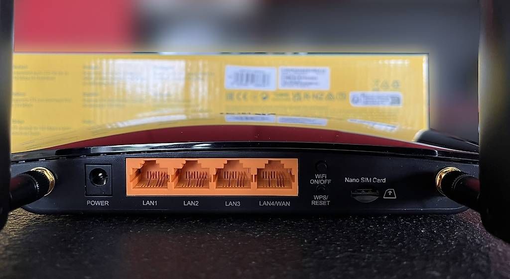 TP-Link Modem & Router: Routeur TP-Link Archer MR400 4G LTE WiFi SIM - Comme neuf – Nuovo (secondo la descrizione) da Vevey venduto da JA1982 2
