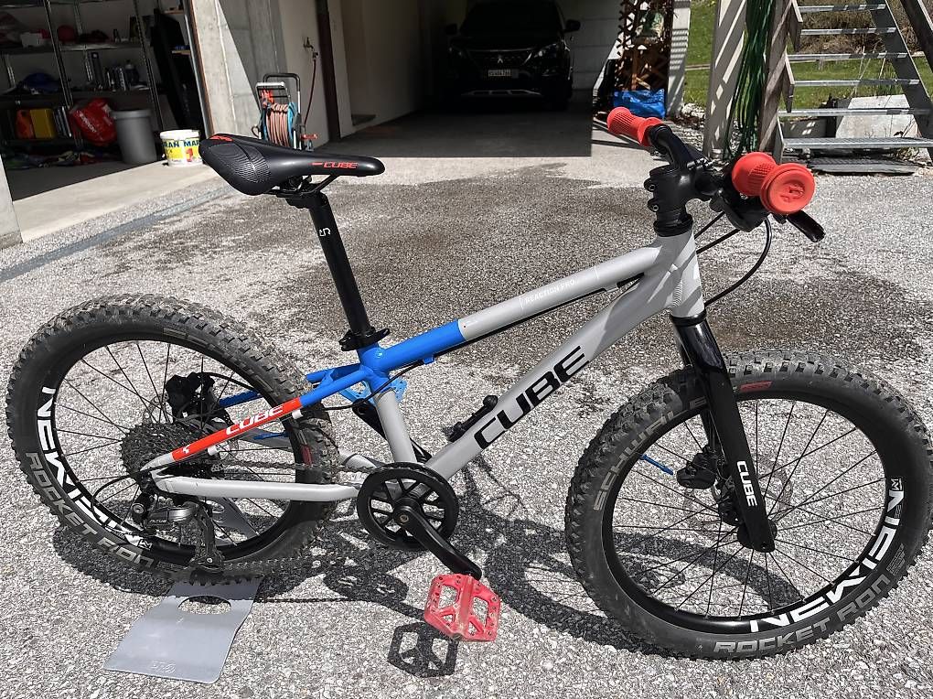 Biciclette: Vélo enfant Cube Réaction 200 pro – Usato da Les Haudères venduto da 1ch_mzj8