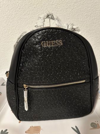 Guess Rucksack Karenina schwarz neuwertiger Zustand