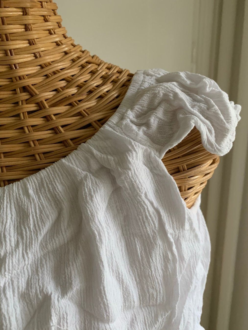 Top: GARAGE - cropped Top weiss XS – Usato da Zürich venduto da Diazaio 2
