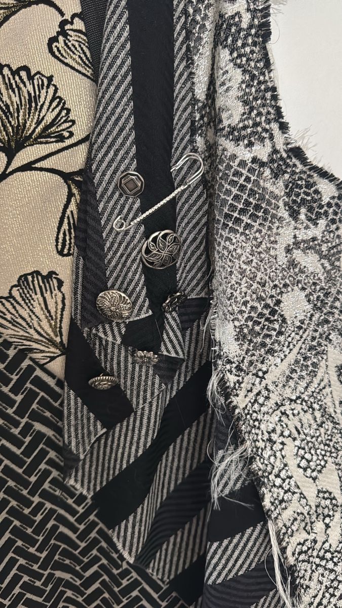 Gilet & Giacche senza maniche: Gilet patchwork fatto a mano – Nuovo (secondo la descrizione) da S. Pietro venduto da Fenice76 2