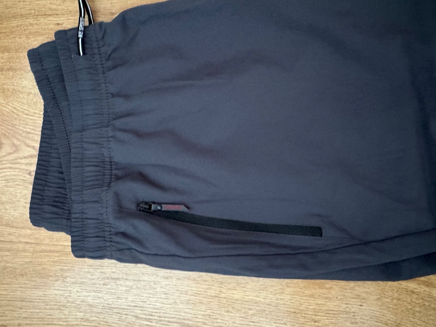 Polyester Hosen: Hose elastisch feiner Polyester XL – Neu und originalverpackt aus Leuggern von unico10 4
