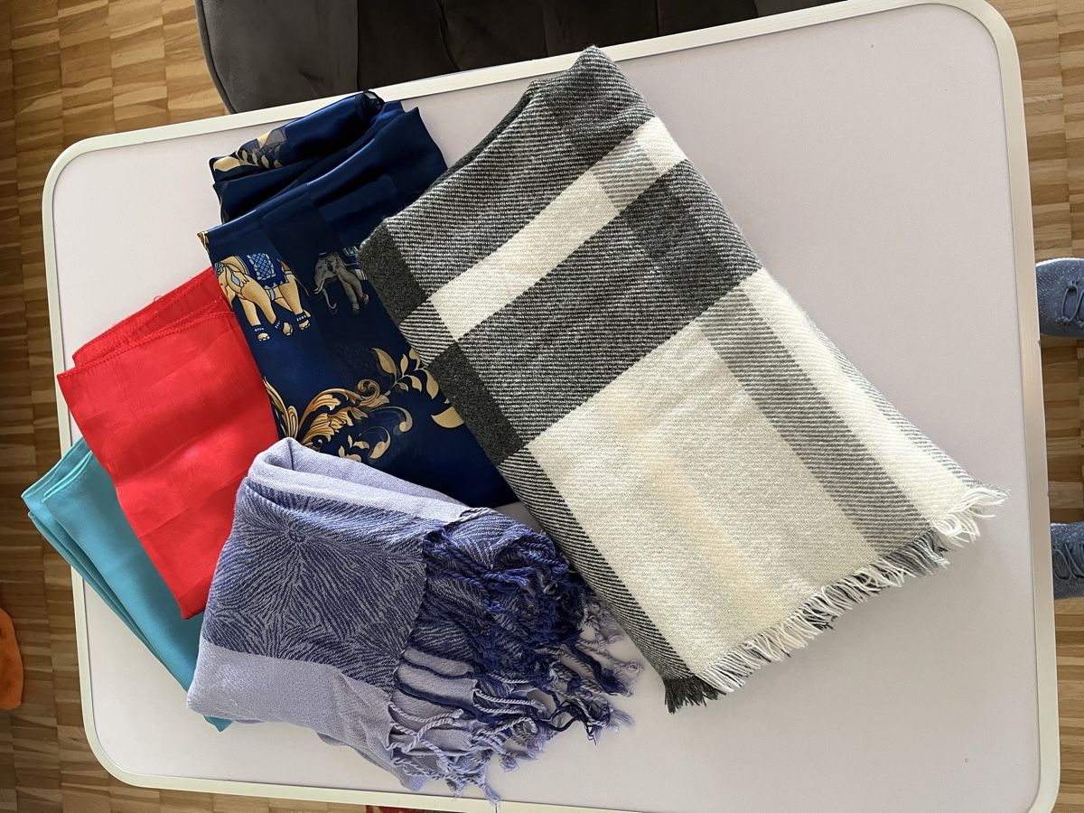 Foulards, Tücher & Schals: Schaals – Neu (gemäss Beschreibung) aus Schliern b. Köniz von medion3098