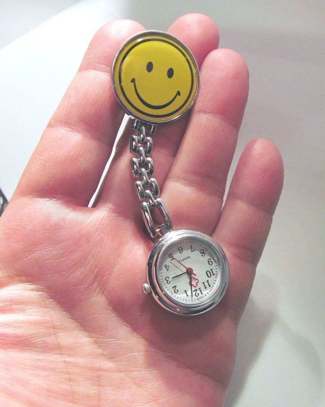 Orologi: Neue  Smiley mit Uhr als Hänger – Nuovo e nell'imballaggio originale da St. Margarethen TG venduto da ursk10 5