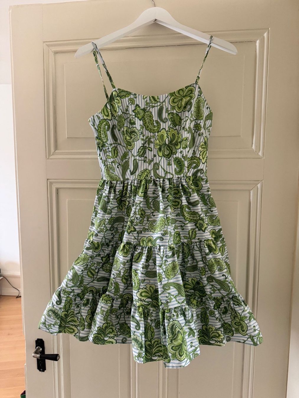Vestiti: Sommer Kleid Grün – Nuovo (secondo la descrizione) da Zürich venduto da ENG_CEN 1