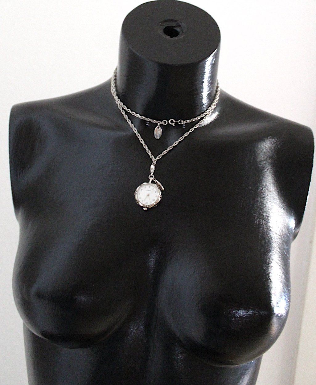 Catenine: LBVYR Uhr an Kette, Länge ca. 43.5 cm – Usato da Locarno venduto da madame-tus-sauds 7