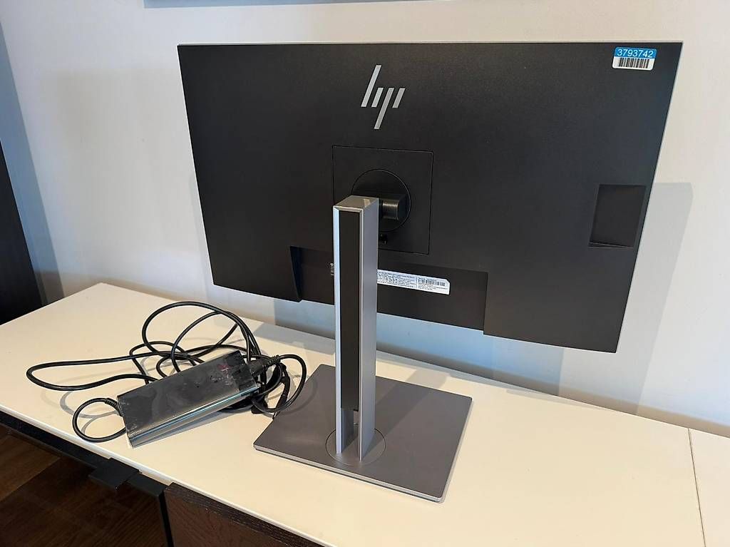 Monitore: HP EliteDisplay E273d – Gebraucht aus Oetwil an der Limmat von fredericklugt 3