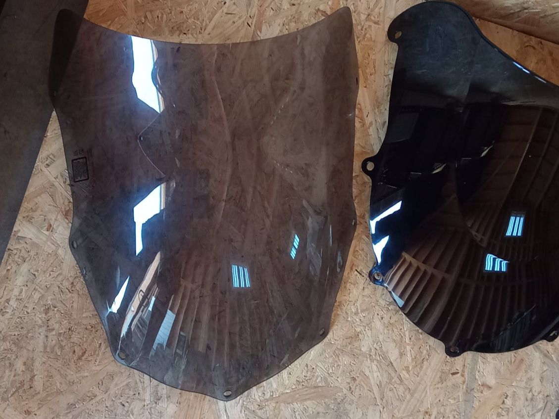 Suzuki Alle Motorradersatzteile: Windshield 3 Stück Suzuki GSX-R 750 – Gebraucht aus Mollis von 5903philipp 2