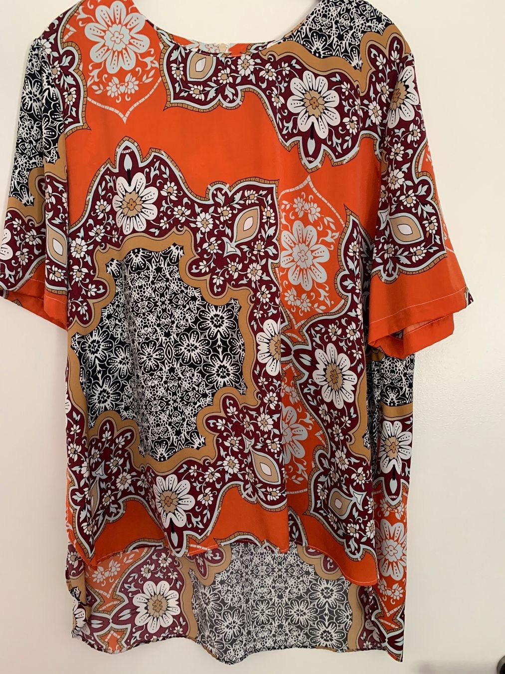 Avant Premiere Blusen: TUNIKA BLUSE GR  44 Orange bunt Marke Avant Premier – Gebraucht aus Nussbaumen AG von brigitebardot