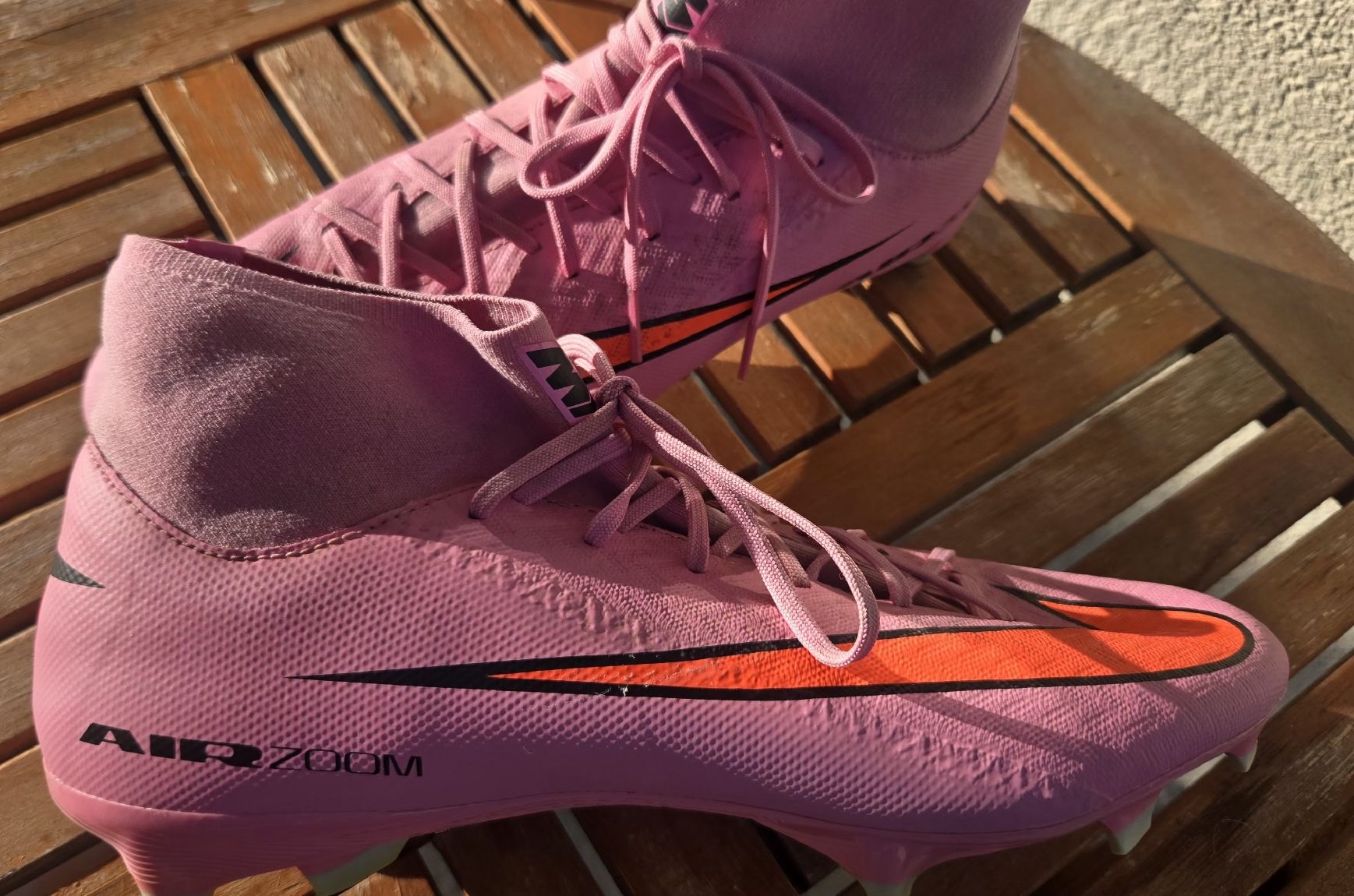 Nike Herrenschuhe: Crampons Nike Mercurial 42.5 – Gebraucht aus Valeyres-sous-Rances von Untitled