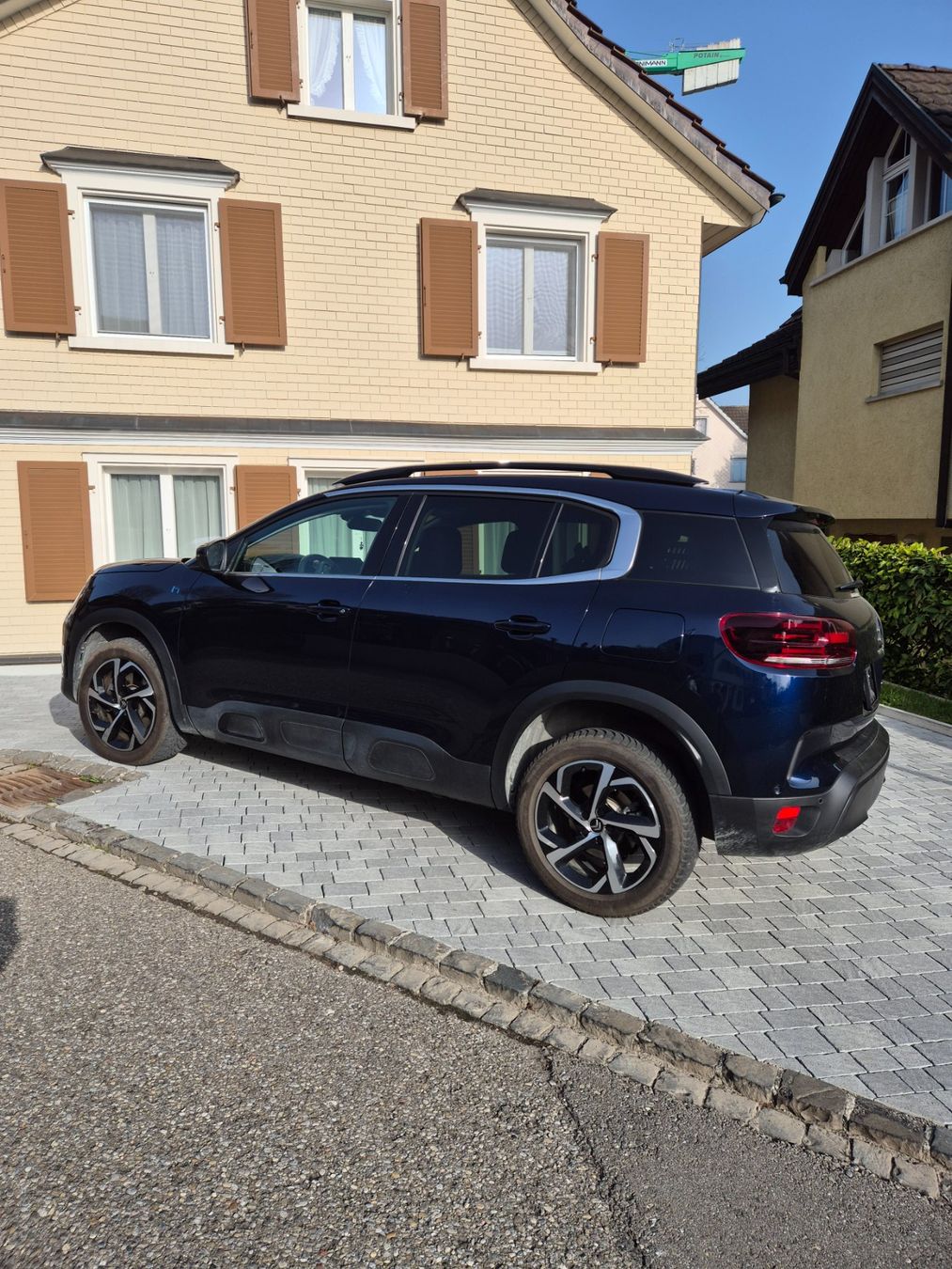 Citroën Automobili: Citroen C5 Aircross – Usato da Oberuzwil venduto da Logante 1