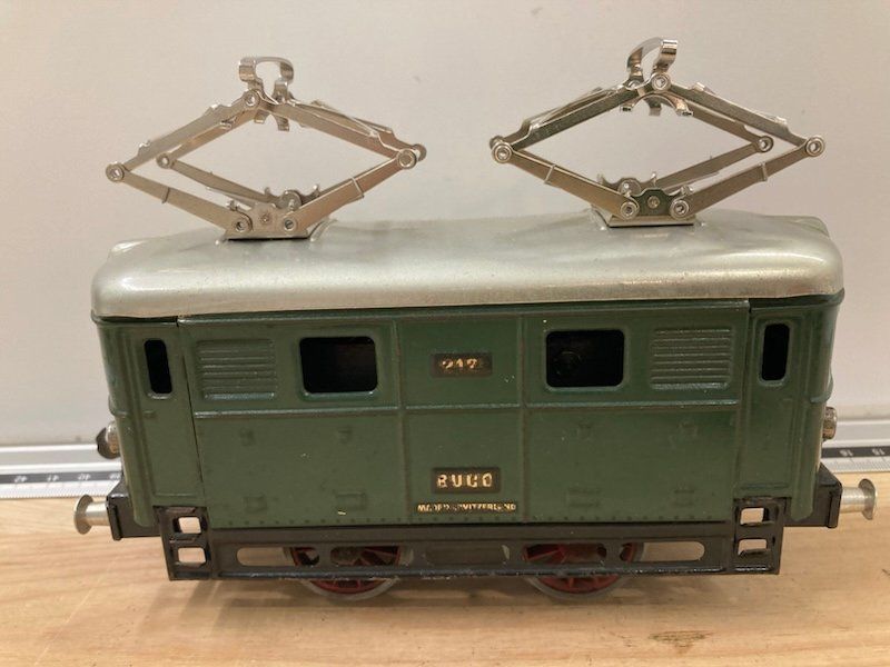 Buco Trains électriques: Bucherer Spur 0 Buco 212 Elektrolokomotive – D'occasion à Brislach par ModellbahnDepot 1