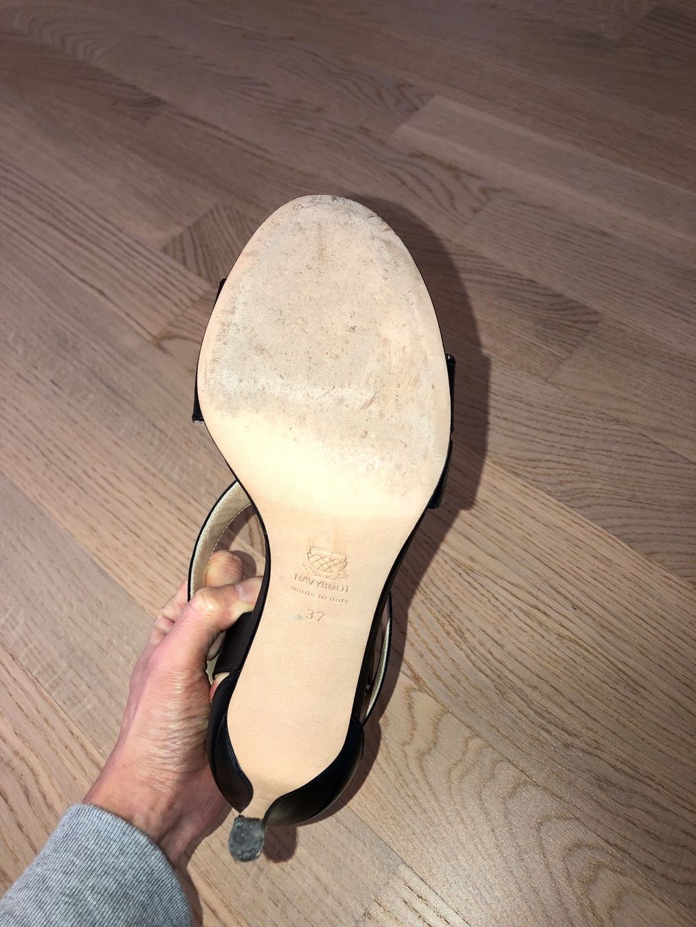 Navyboot Damenschuhe: NAVYBOOT Sandalen schwarz Gr. 37 – Gebraucht aus Zürich von sel_w5sd 8