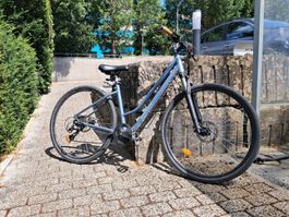 Riverside 500lf Trekkingbike sturmblau