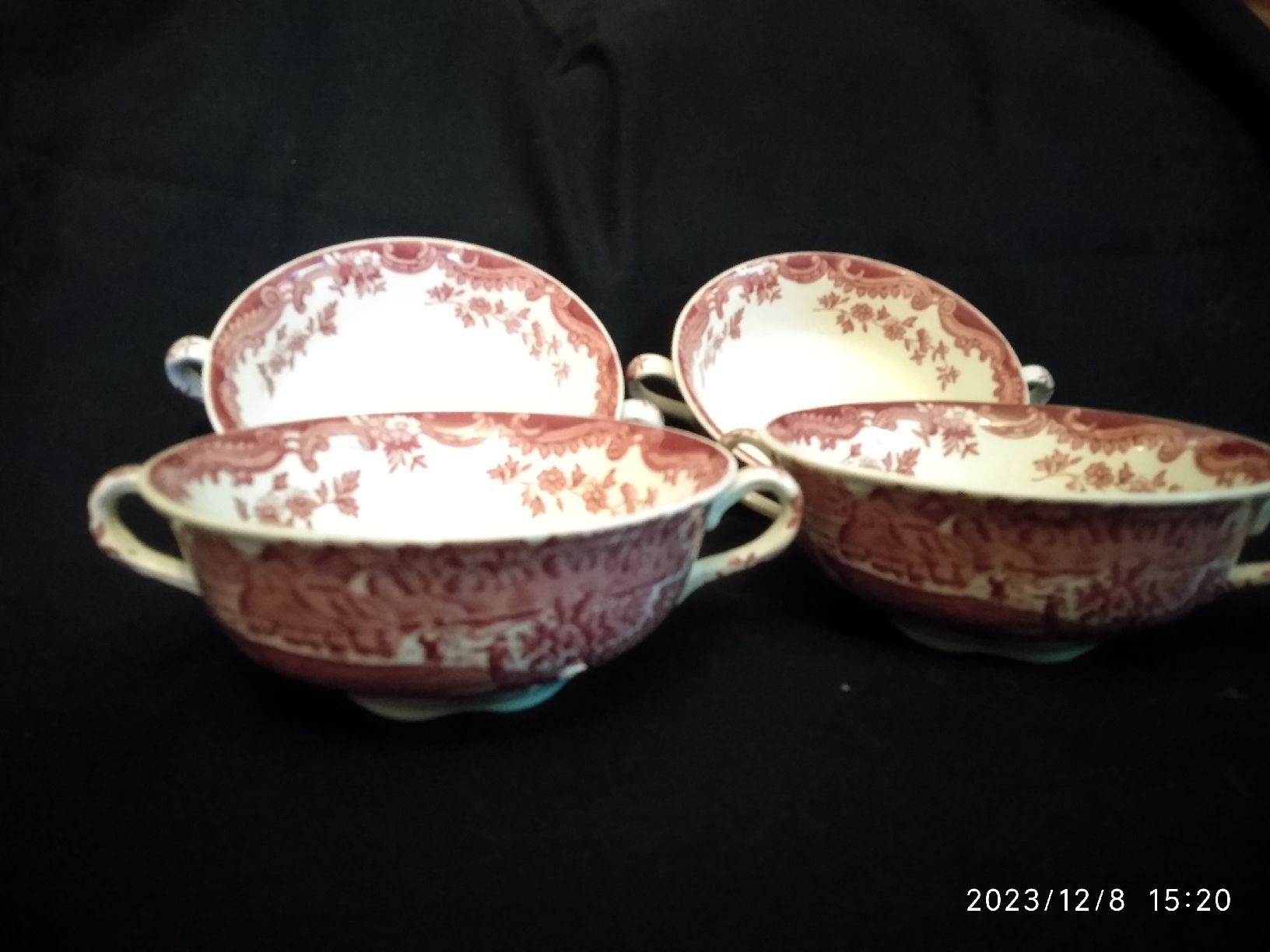 Coupes: 4 bols royal Worcester. England – D'occasion à Nyon par mgg_gg9j 1