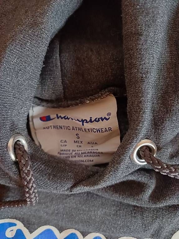 Maglioni & Felpe: Pull Champion gris homme/adolescent taille S – Usato da Glovelier venduto da GaCh 2