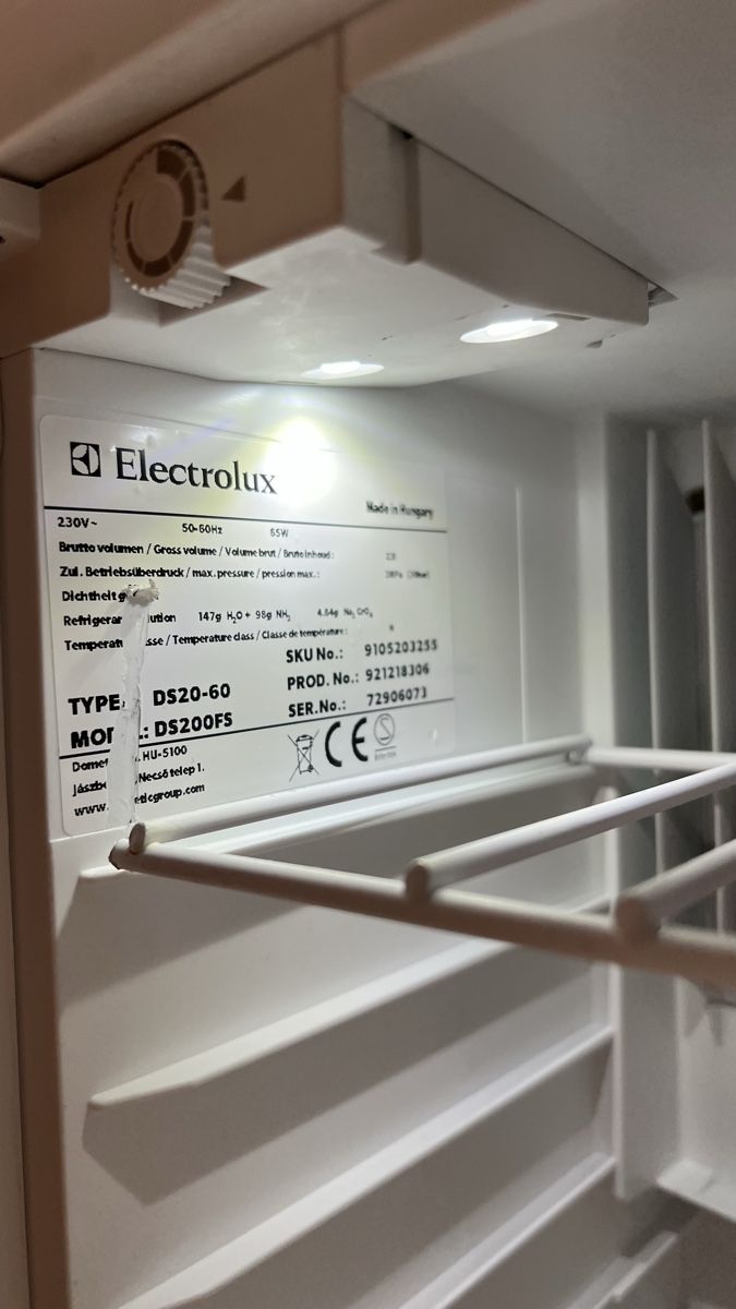 Kühlschrank: Mini Kühlschrank Elektroloux mit Schloss – Gebraucht aus Ringgenberg BE von kat_n5w8 2