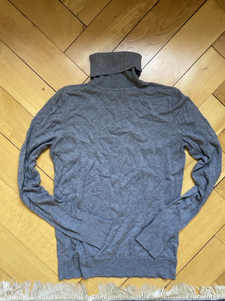 Maglioni & Felpe: grauer rollkragen pulli mit langen ärmeln – Usato da Basel venduto da Erdbeer_maus