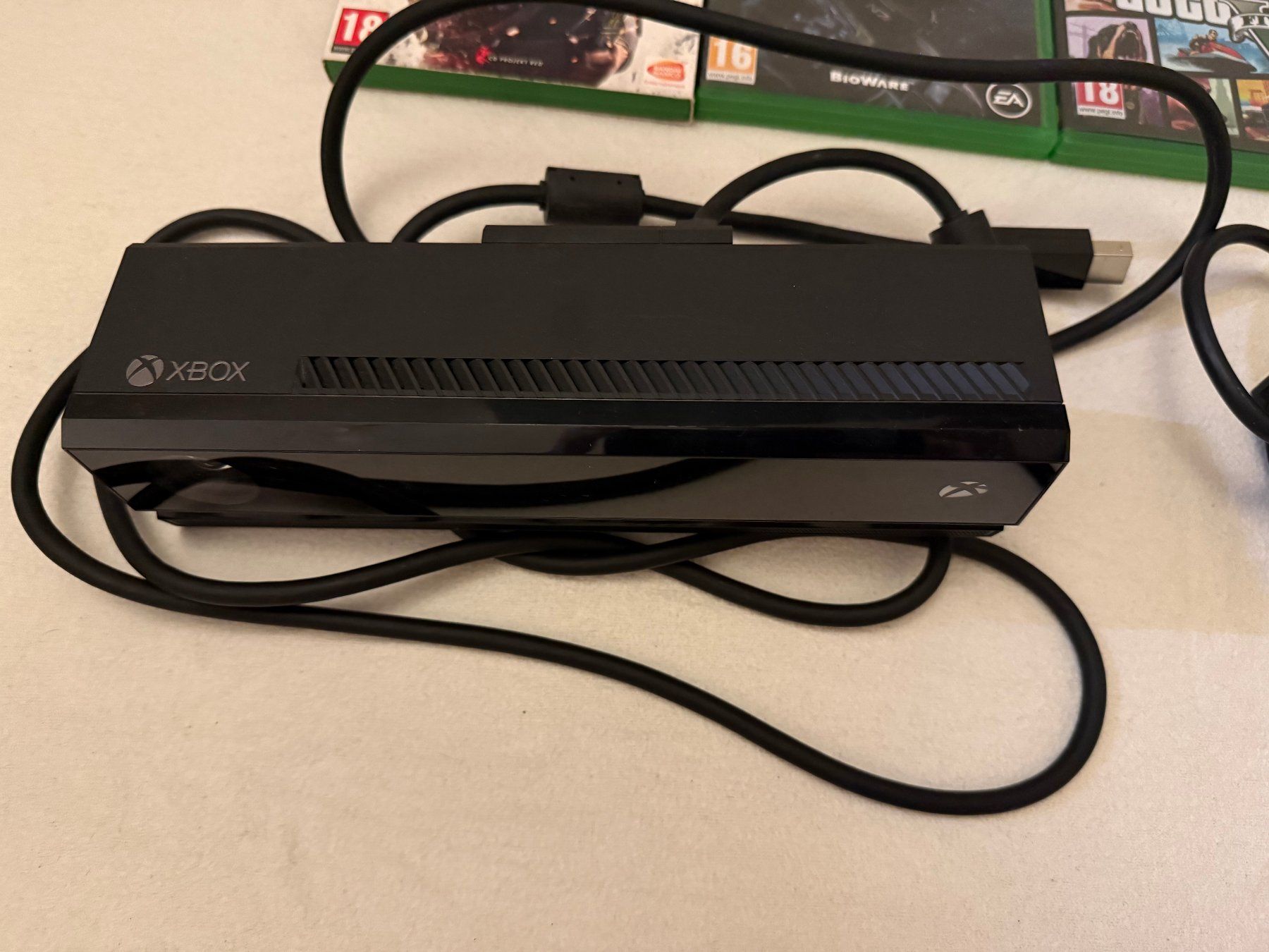 Microsoft Consoles: Xbox One OVP + Controller + 5 Spiele: GTA V, Witcher 3 – D'occasion à Bern par mat_rl7h 3