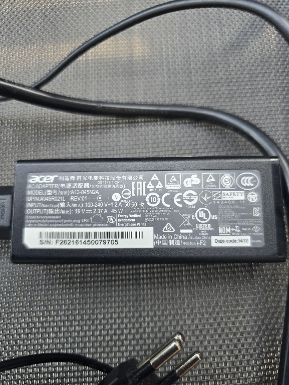 Acer Chargeur: Acer Ladegerät 45 Watt Original  – D'occasion à Grandval par Golumbus 1