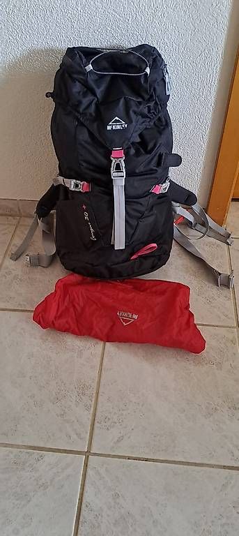 Zaini: Neuwertiger Wanderrucksack mc kinley cougar 30 – Usato da Buttisholz venduto da Seeblick666