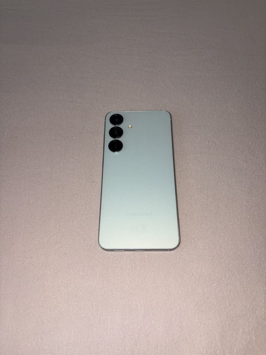 Samsung Telefoni cellulari / Smartphones: Samsung Galaxy S25 / Mint / 256GB / ab CHF 1.00.- – Usato da Urdorf venduto da YannisW. 1