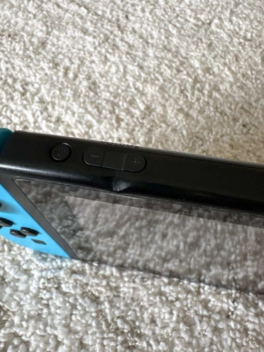 Nintendo Konsolen: Nintendo Switch Konsole mit Zubehör gebraucht – Gebraucht aus Benglen von morningchild 6