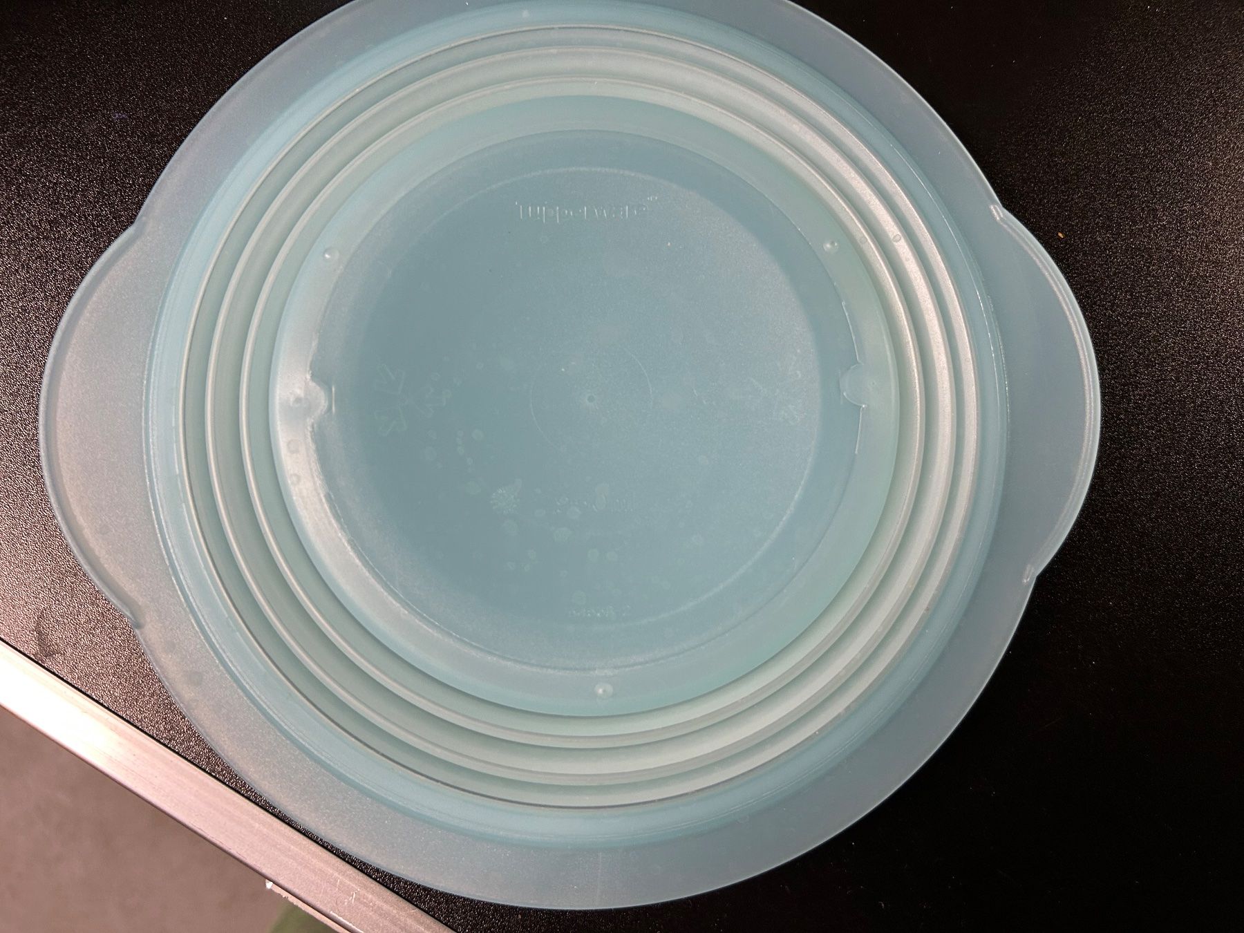 Tupperware Contenitori & Simili: 2Stück Tupperware Behälter faltbar rund 950 ml – Usato da Obergösgen venduto da Andre118 2