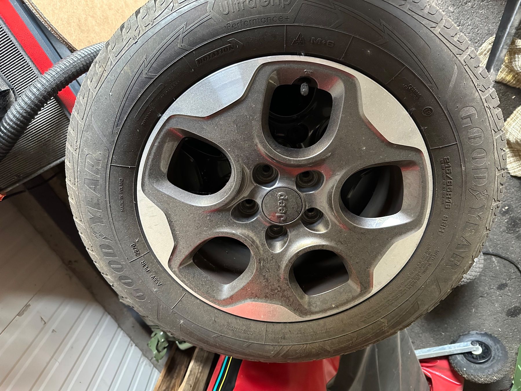 Jeep Pneus & Roues: Winterfelgen JEEP Renegade – D'occasion à Ostermundigen par alb_9p85 1