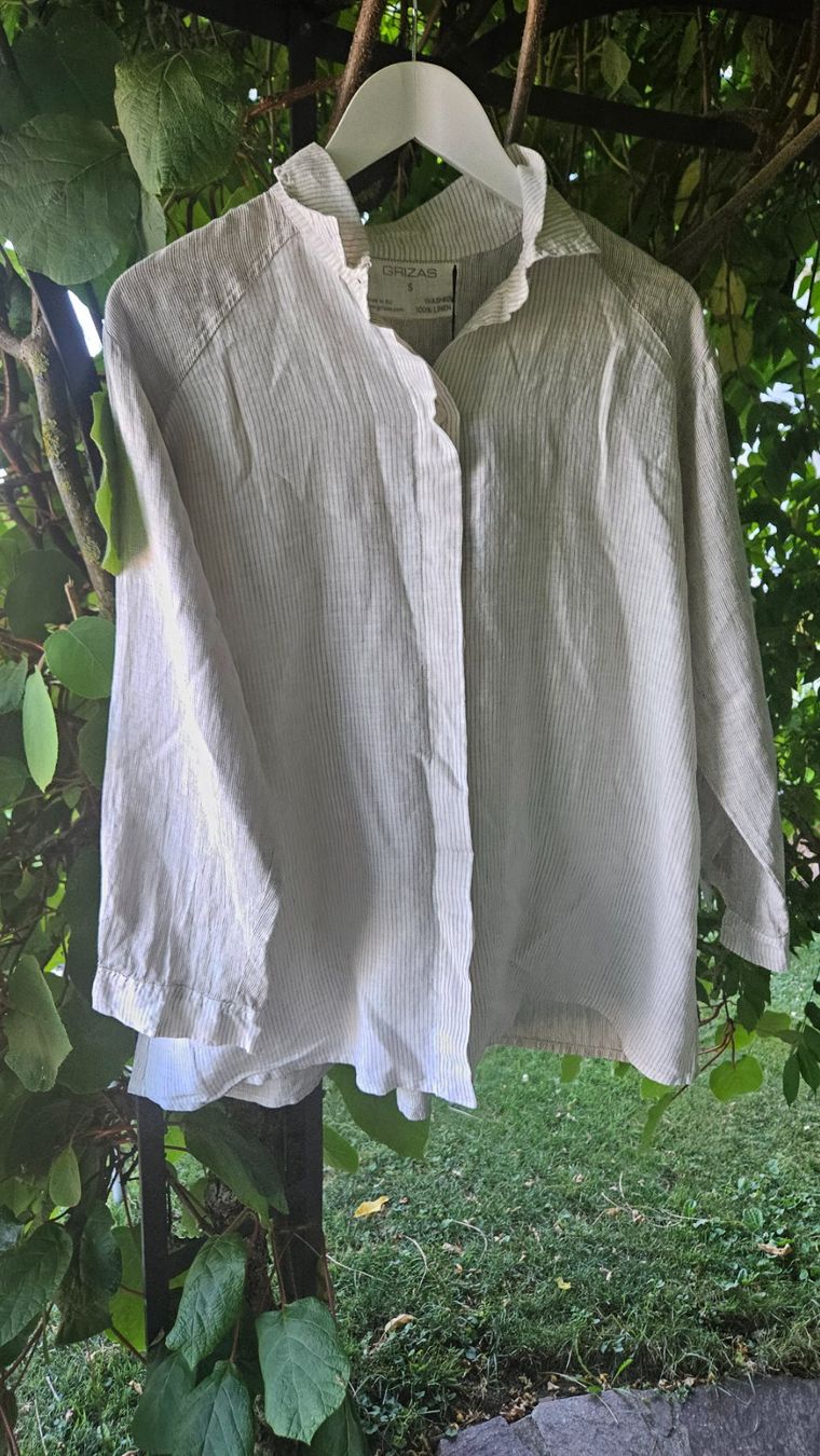 Grizas Blusen: Leinenbluse Grizas – Neu (gemäss Beschreibung) aus Boniswil von insideBoutique