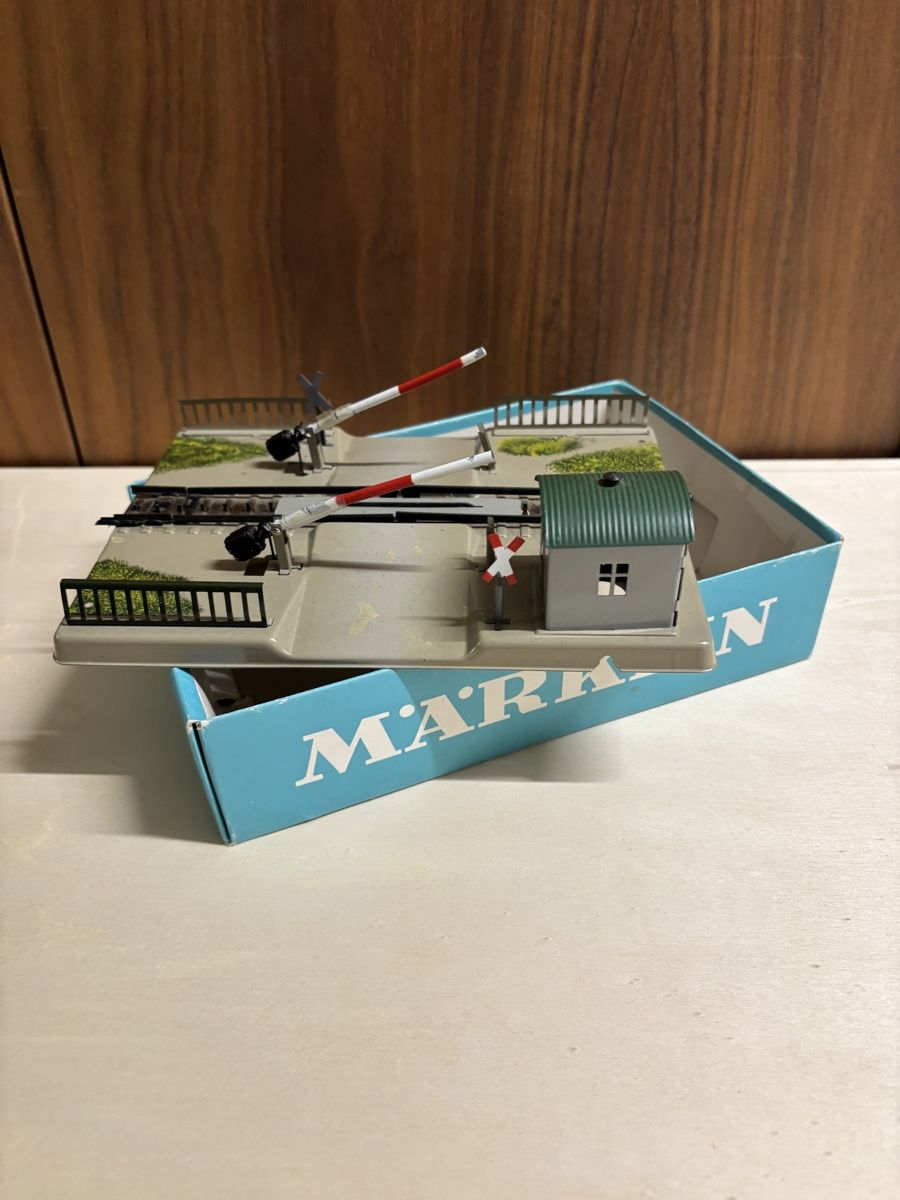 Märklin Modellini di ferrovie: Märklin Bahnübergang 7390 - Top – Usato da Zürich venduto da steuer2014 6