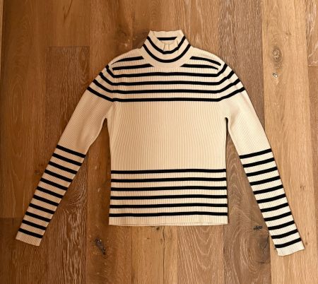 Great cotton knit top. XS