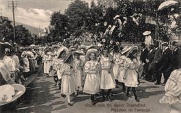 Gruss vom St. Galler Jugendfest. Mädchen im Festzug