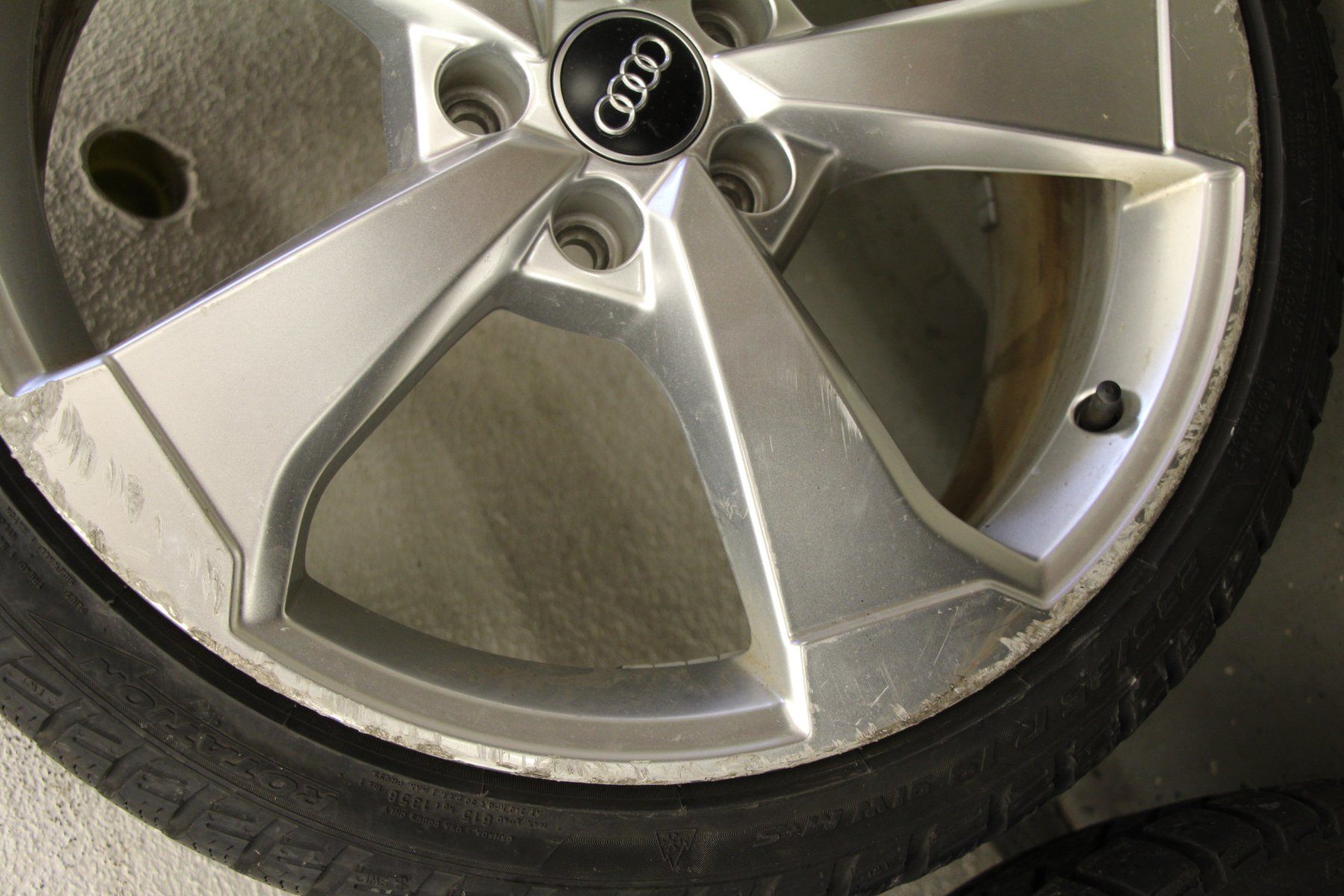 Audi Pneus & Roues: Original Audi RS3 Winterräder – D'occasion à Schwarzenbach BE par hirschiautohandel 3
