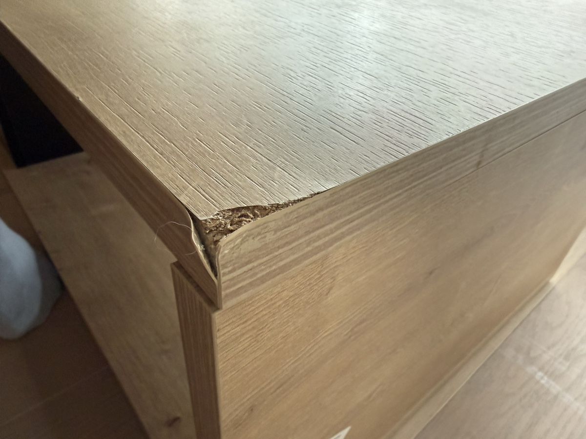 Tavoli: Coffee Table, Lift-Top, Used Condition, damaged corner – Usato da Dietlikon venduto da lot_rel 5