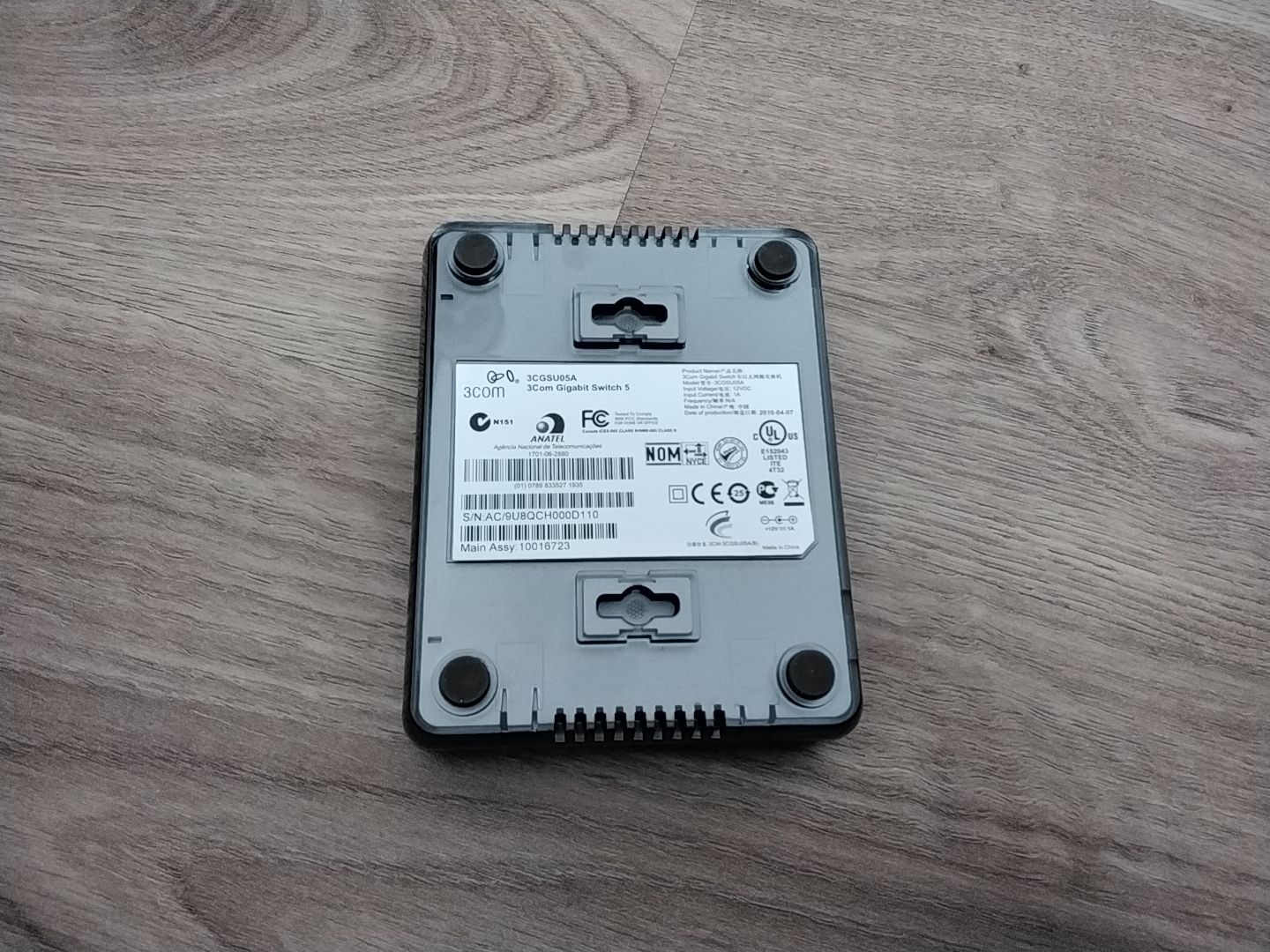 Hub & Switch: Switch 3Com Gigabit 5 ports – Usato da Vers-chez-Perrin venduto da nicobello 4
