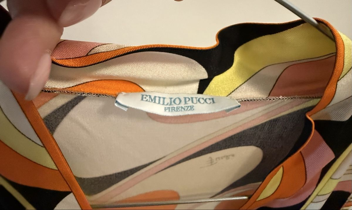 Emilio Pucci Camicette: Pucci Top – Nuovo (secondo la descrizione) da Davesco-Soragno venduto da tin_6xjv 2